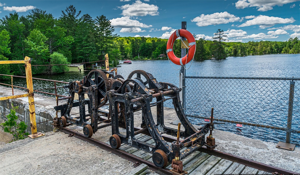 Burlay Falls locks