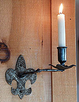 Wall sconce